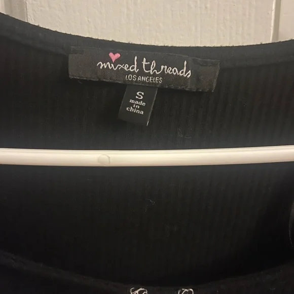 Black Crop Top - Picture 2 of 4